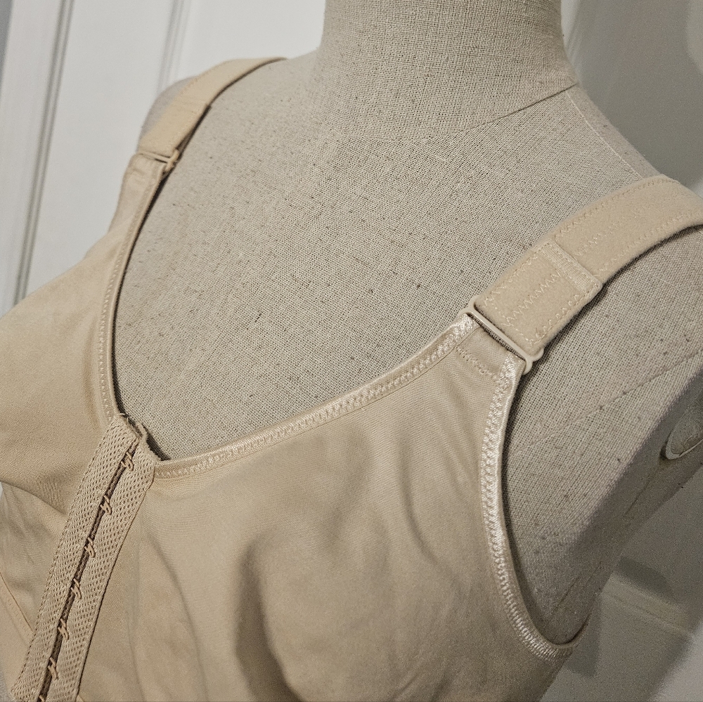 Beige Front-Closure Bra - Picture 4 of 8